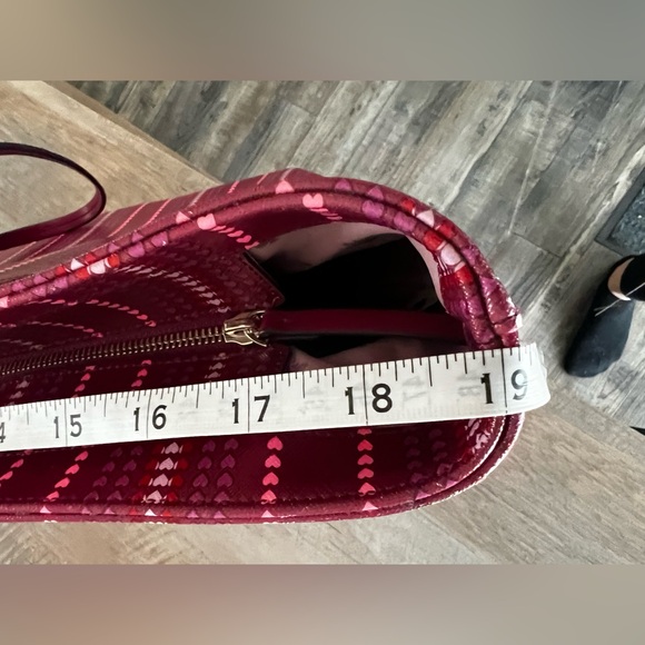 Kate Spade ECU Margareta Cranberry Heart X-large Tote - Picture 6 of 16